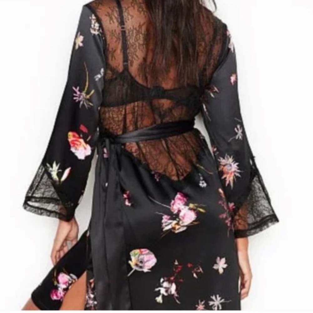 Victoria's Secret Kimono